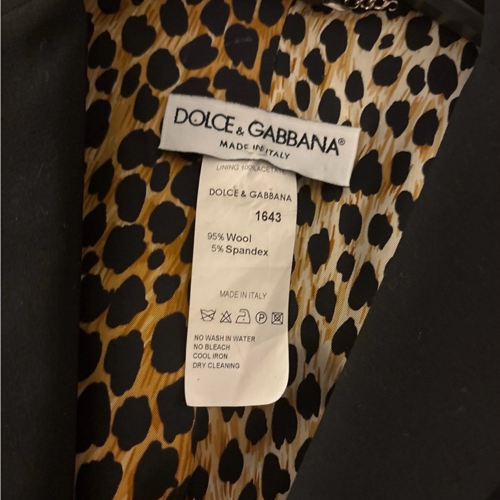 Dolce & Gabbana Black Blazer with Leopard Print Lining - Picture 2 of 9